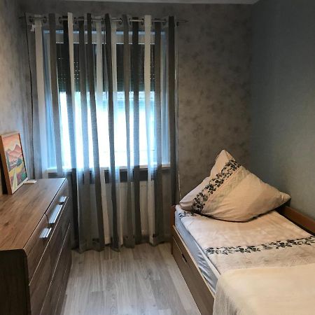 3 -Zimmer Wohnung Im Zentrum バート・ネンドルフ エクステリア 写真